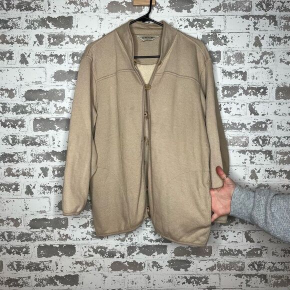 Orvis | women vintage lightweight tan jacket with leather accents - Picture 9 of 11